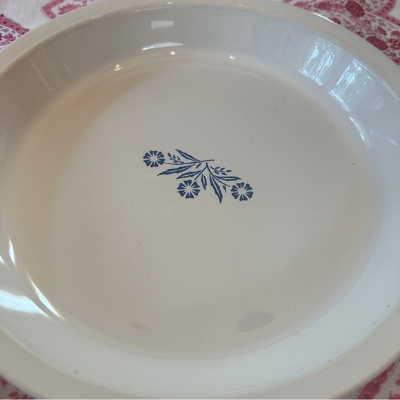 CORNING WARE 9X1 1/4 INCH
RANGE - OVEN - MICROWAVE - Picture 4 of 6